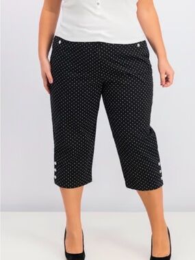 Karen Scott Black Cropped Capris with White Polka Dots Size 20W